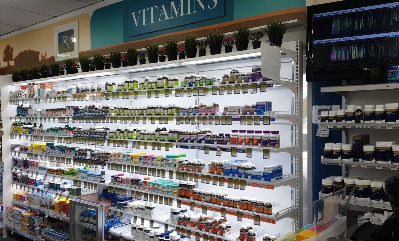 Pharmacy display—uniform under‑shelf lighting